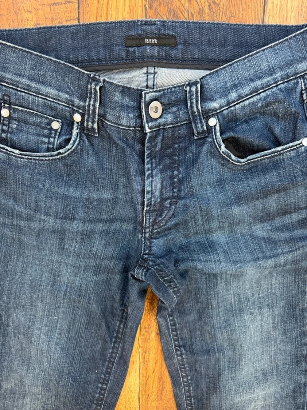 Hugo Boss Denim Jeans 28 bootcut - Picture 2 of 6